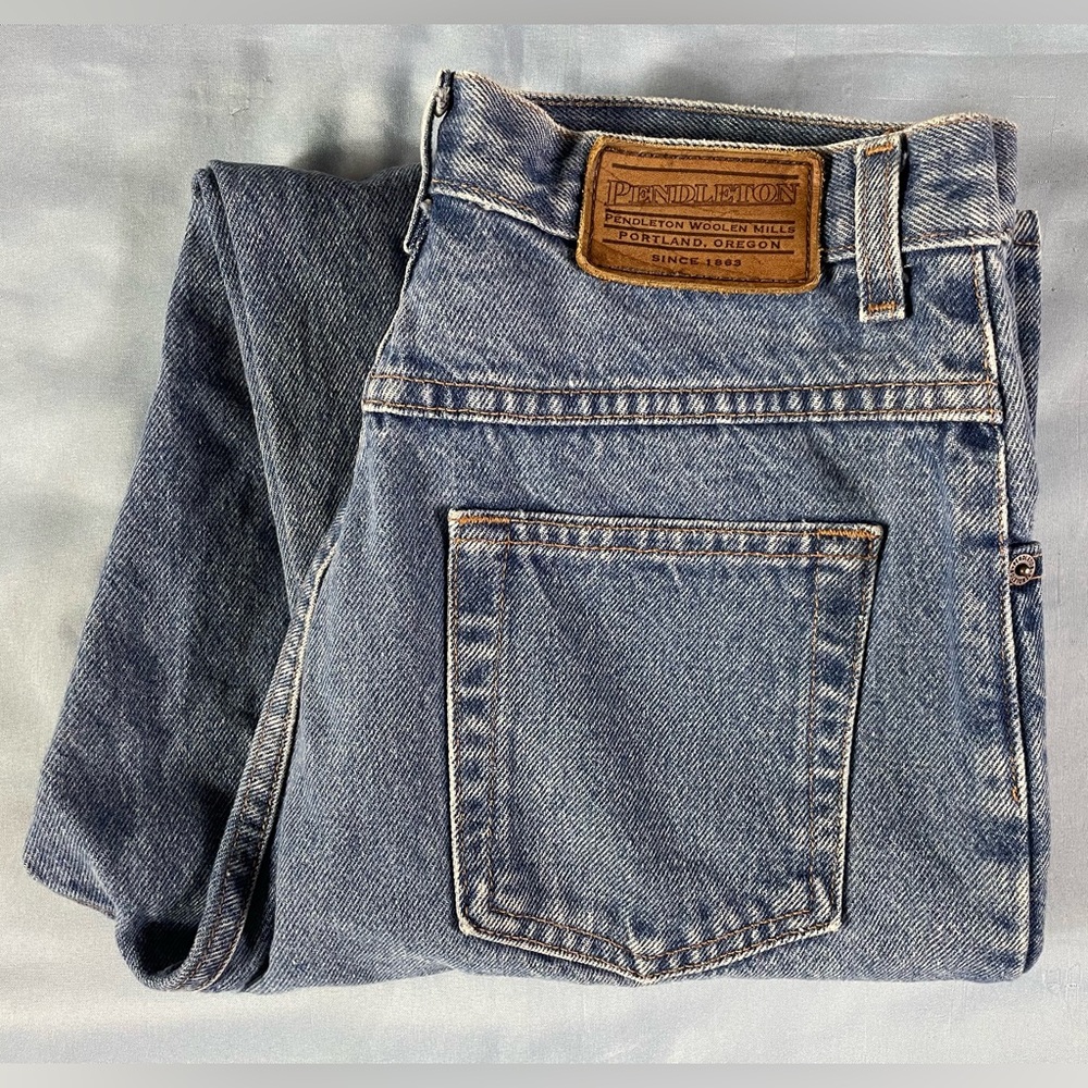 VTG Women’s Pendleton Jeans size 10/31 Made in Canada